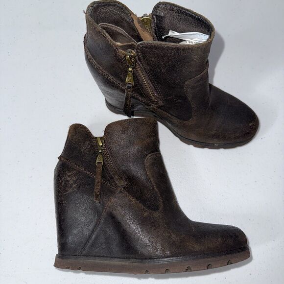 UGG MYRNA Brown Leather Wedge Ankle Boot Size 5.5 - Picture 2 of 9